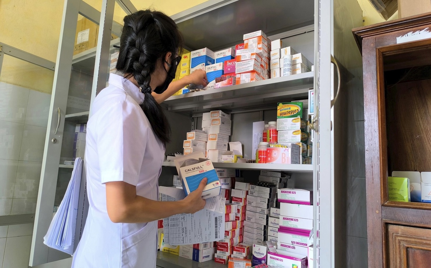 Việc kê đơn thuốc điện tử và quản lý bán thuốc theo đơn sẽ được quản lý chặt. Ảnh: Lê Văn