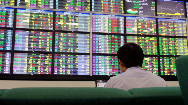Nếu không có lực đỡ từ nhóm VIC, VHM, VRE, VN-Index có thể chỉ còn 1.500 điểm.