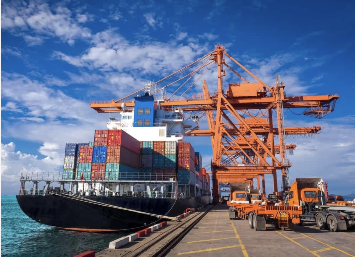 Sau gần 40 năm đổi mới, Việt Nam đã vươn lên nhóm 20 quốc gia xuất khẩu hàng đầu thế giới, là một trong 10 nền kinh tế có độ mở lớn nhất.