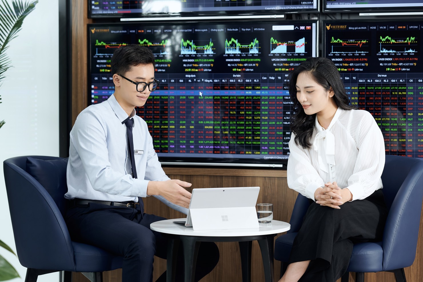 Tháng 11, thị trường có thể kiểm định vùng hỗ trợ 1.600 điểm.