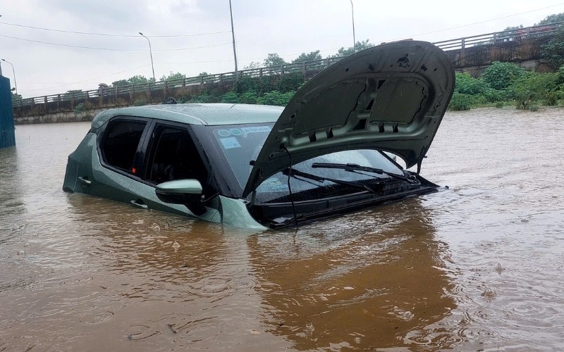 Chi phí sửa xe ngập nước gần bằng giá trị xe.