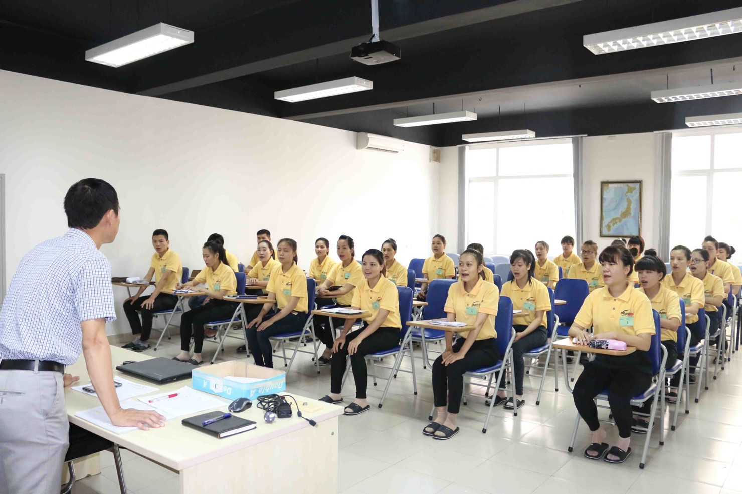 Các đơn vị tập trung nâng cao chất lượng lao động Việt Nam đi làm việc ở nước ngoài theo hợp đồng.