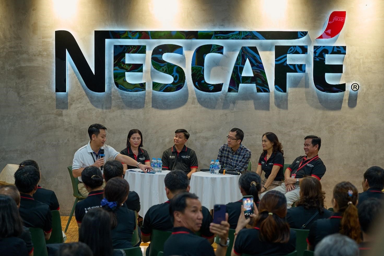 Tọa đàm “Vai trò của người nông dân trong nông nghiệp tái sinh” cùng với nông dân tiêu biểu của chương trình NESCAFÉ Plan và đại diện của Nestlé Việt Nam