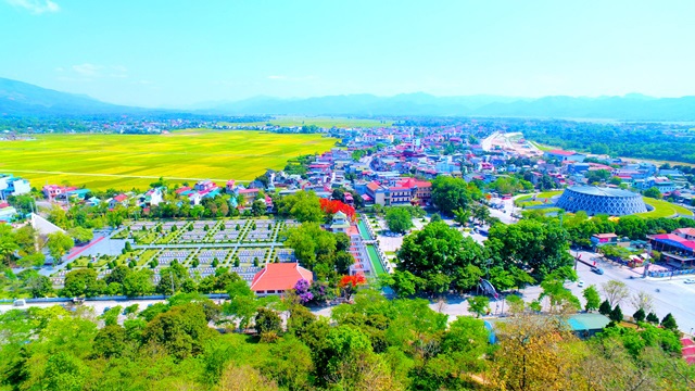 Việc vận hành mô hình chính quyền địa phương 2 cấp đang tạo ra động lực mới để Điện Biên phát triển kinh tế - xã hội nhanh và bền vững hơn, trong đó có công tác giảm nghèo.