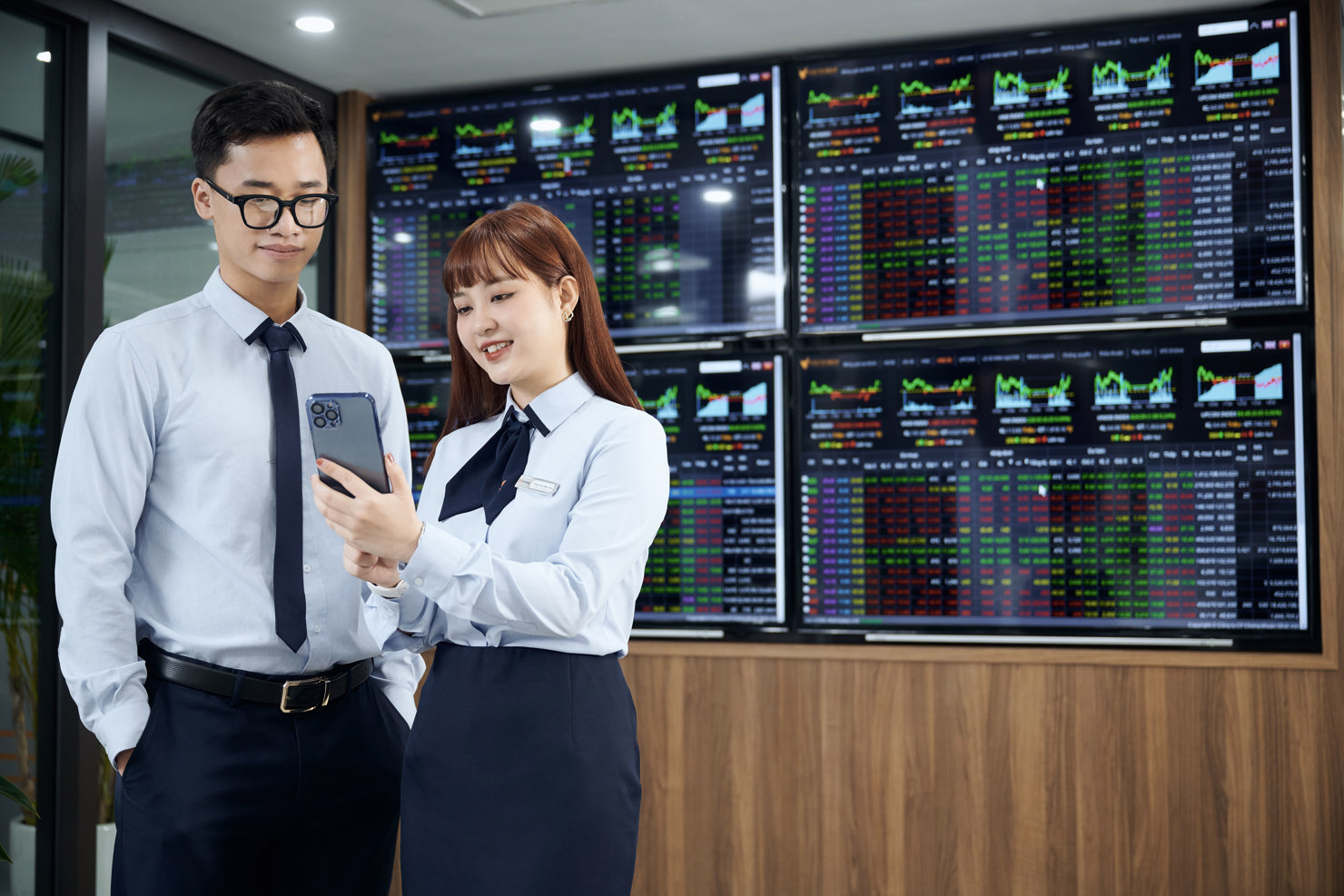 Thị trường chứng khoán Việt Nam 2026 vẫn mang màu sắc tích cực. Ảnh: Nhất Việt