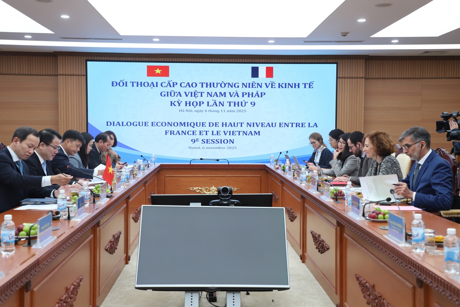 Toàn cảnh Diễn đàn Đối thoại cấp cao thường niên về kinh tế giữa Việt Nam - Pháp. 