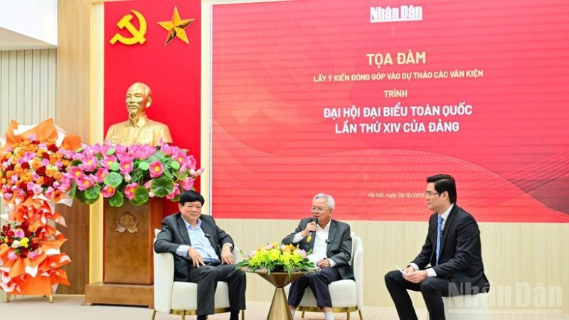 Tọa đàm lấy ý kiến các nhà khoa học đóng góp vào dự thảo các văn kiện trình Đại hội XIV của Đảng do báo Nhân dân tổ chức.