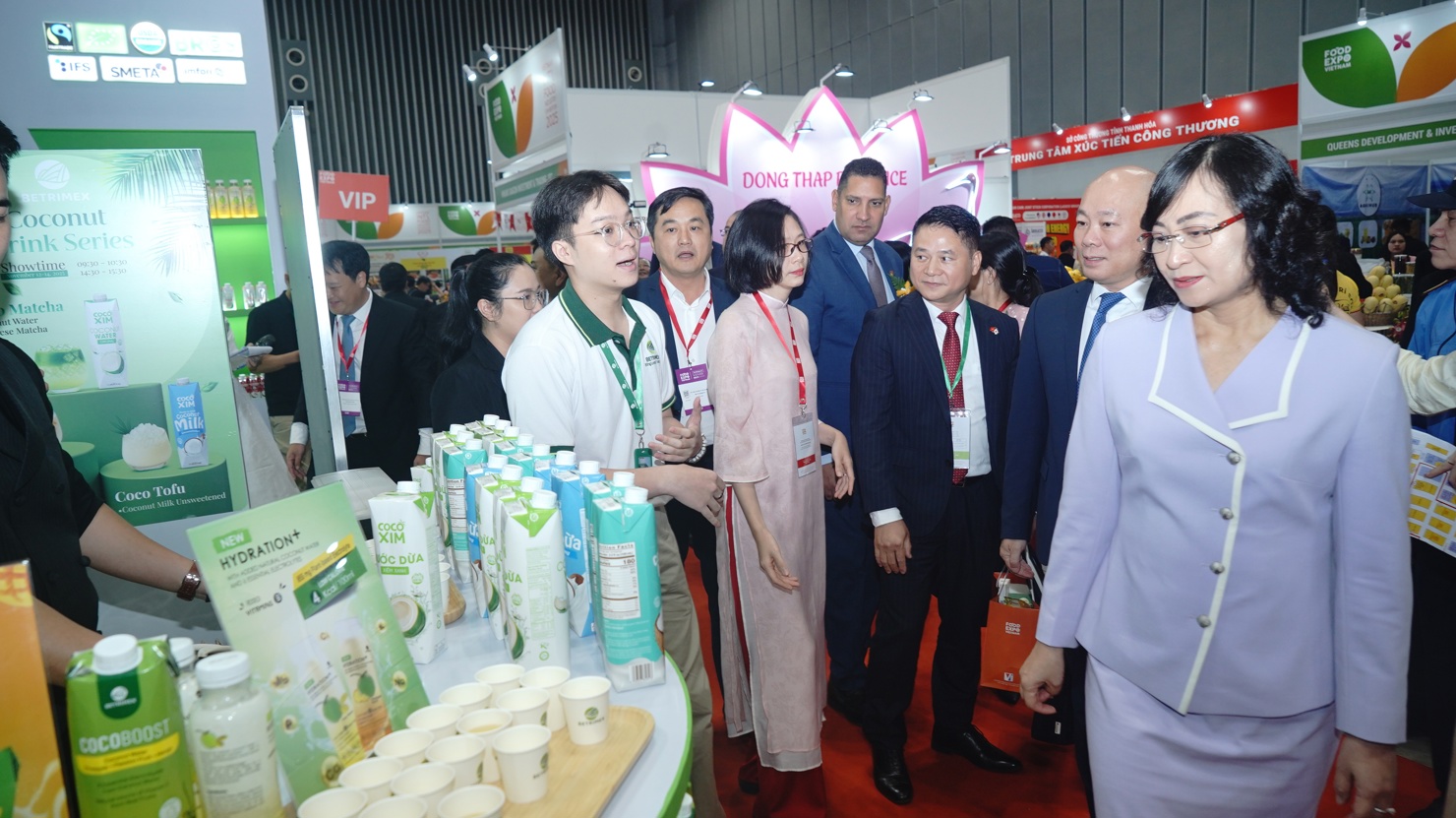 Nhiều sản phẩm nông nghiệp tiêu biểu được giới thiệu tại sự kiện