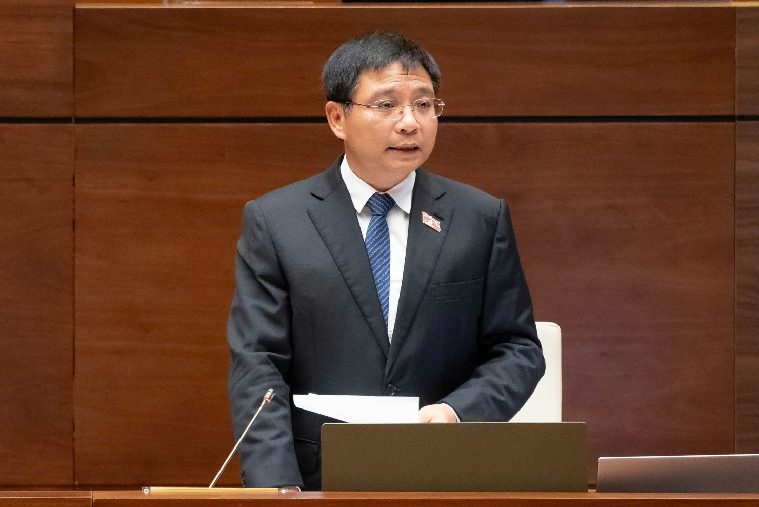 Bộ trưởng Bộ Tài chính Nguyễn Văn Thắng tiếp thu, giải trình, làm rõ nhiều ý kiến đại biểu nêu.