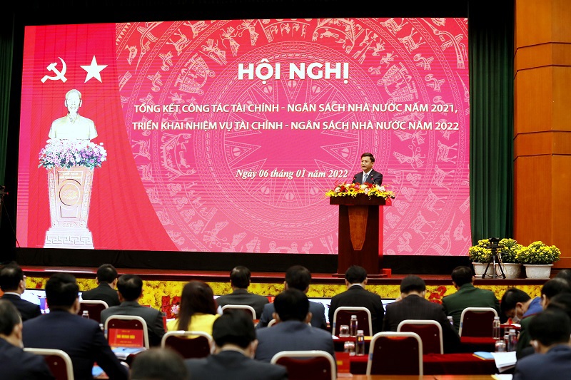 &Ocirc;ng H&agrave; Minh Hải - Ph&oacute; Chủ tịch UBND TP. H&agrave; Nội ph&aacute;t biểu tại hội nghị.