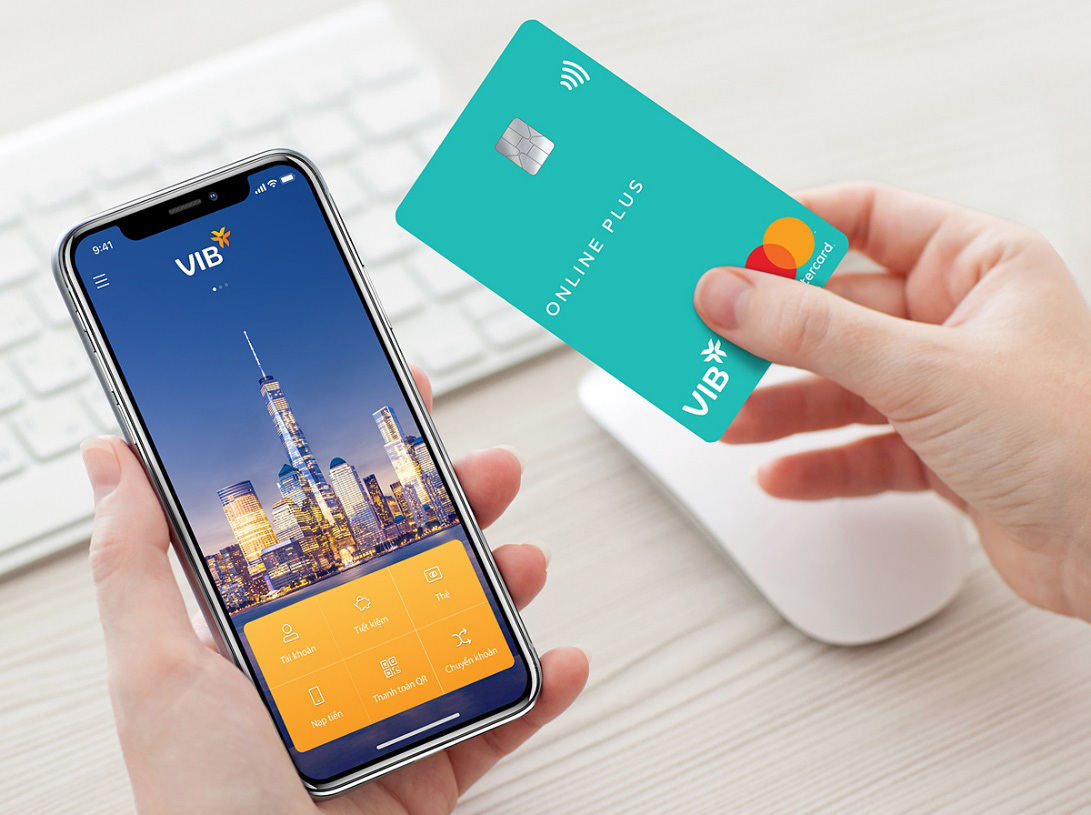 Thẻ tín dụng VIB góp phần thúc đẩy chi tiêu không tiền mặt. Ảnh VIB