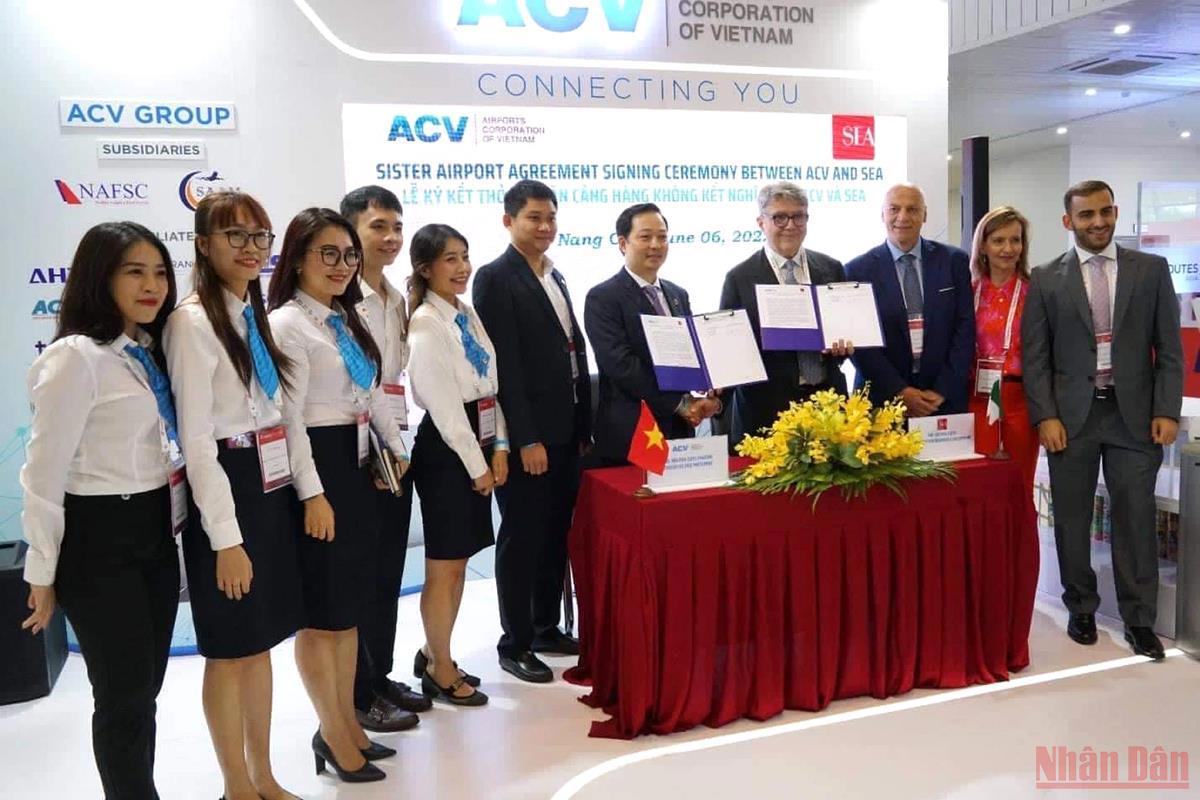 Lễ ký kết thỏa thuận Cảng hàng không kết nghĩa (Sister Airport Agreement) giữa ACV và Tập đoàn SEA