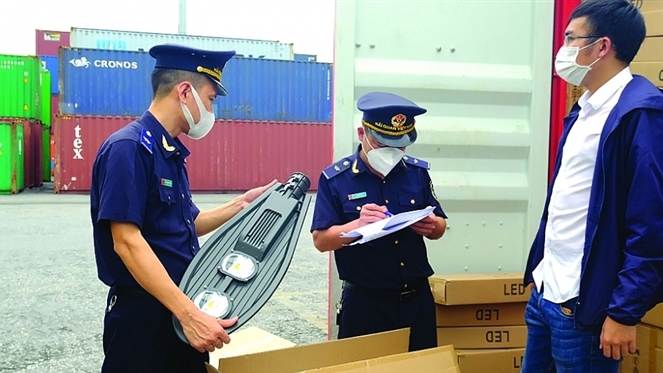 ngành Hải quan triển khai nhiều giải pháp tạo thuận lợi thông quan hàng hóa.