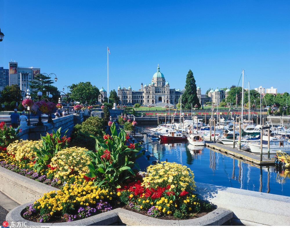 Nhà Quốc hội và bến cảng Victoria ở Vancouver, Canada. Ảnh IC