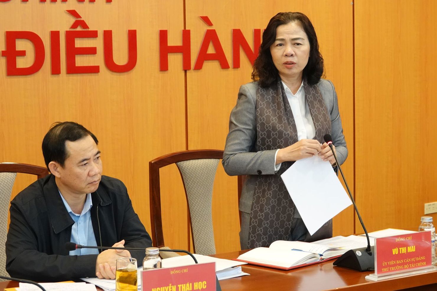 Đồng ch&iacute; Vũ Thị Mai khẳng định Bộ T&agrave;i ch&iacute;nh sẽ tiếp thu đầy đủ c&aacute;c &yacute; kiến g&oacute;p &yacute; của Ban Nội ch&iacute;nh Trung ương&nbsp;về nội dung THTK, CLP tại Đề &aacute;n sơ kết 05 năm tr&igrave;nh Ban B&iacute; thư.