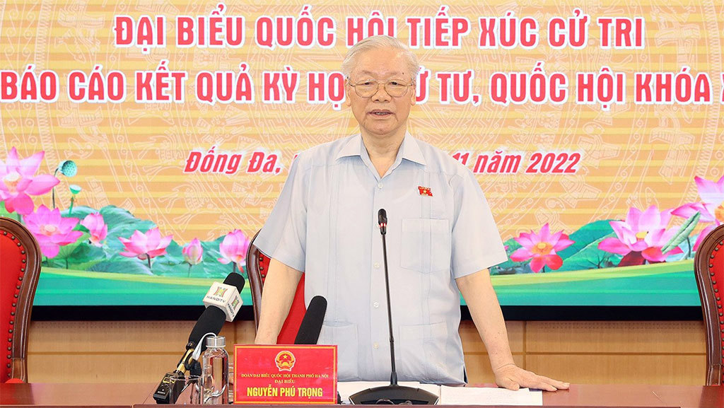 Tổng Bí thư Nguyễn Phú Trọng phát biểu tại buổi tiếp xúc cử tri ở quận Đống Đa. Ảnh: Trí Dũng