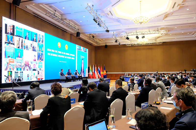 To&agrave;n cảnh&nbsp;Diễn đ&agrave;n Cấp cao ASEAN tại H&agrave; Nội.