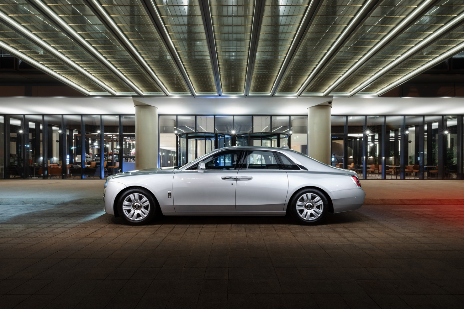 Khám phá Rolls-Royce Ghost 2021 chính hãng giá gần 30 tỷ tại Việt Nam - Ảnh 7