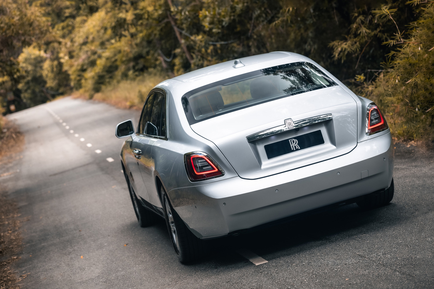 Khám phá Rolls-Royce Ghost 2021 chính hãng giá gần 30 tỷ tại Việt Nam - Ảnh 5
