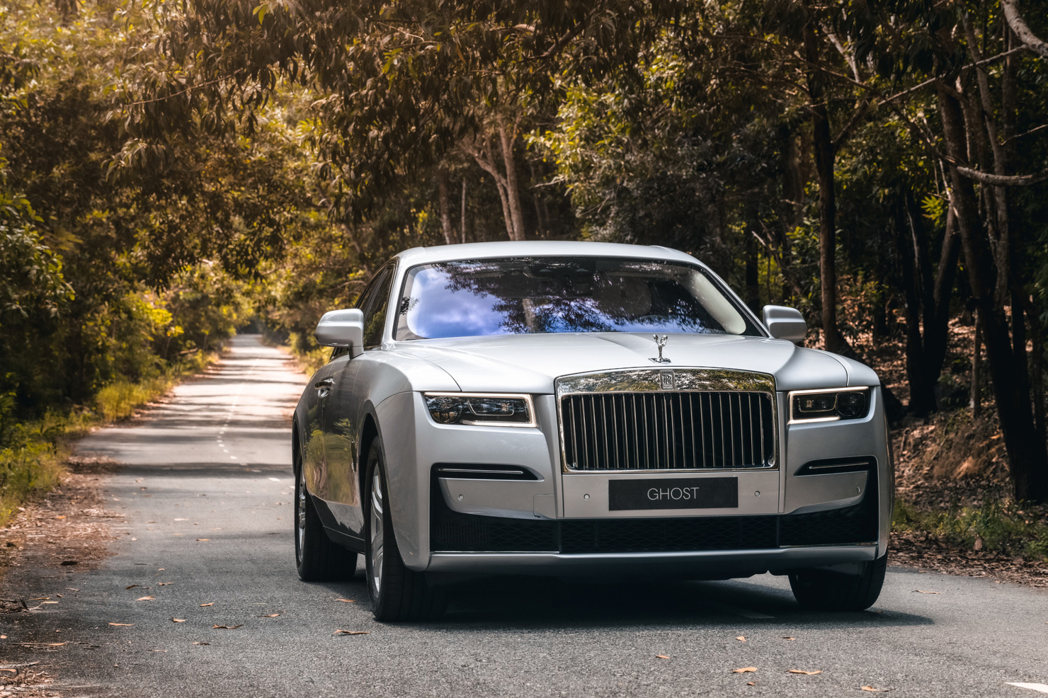 Khám phá Rolls-Royce Ghost 2021 chính hãng giá gần 30 tỷ tại Việt Nam - Ảnh 3