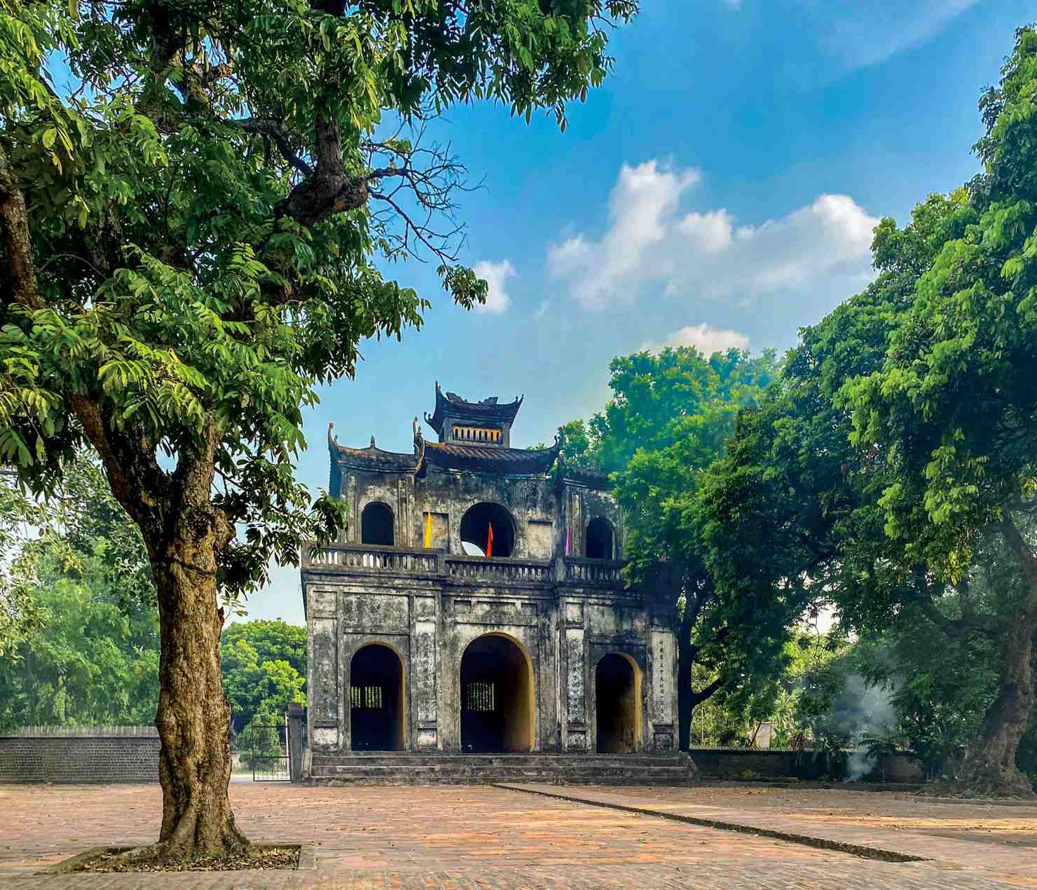Văn miếu Hưng Yên dựng năm 1839.