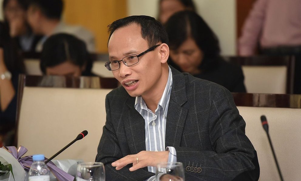 TS. Cấn Văn Lực - Chuyên gia Kinh tế trưởng BIDV phát biểu tham luận tại Hội thảo.