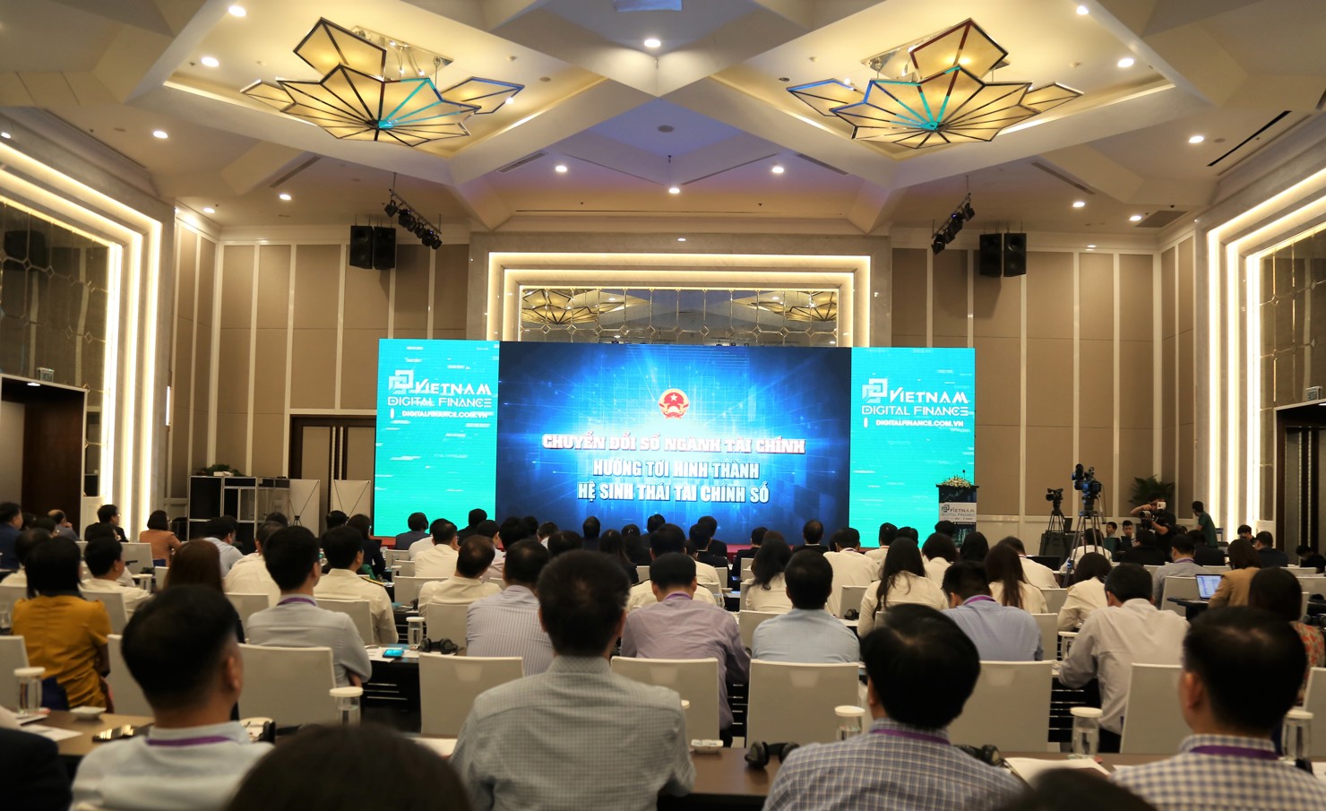 Ngày 17/11/2022, Cục Tin học và Thống kê Tài chính, Viện Chiến lược và Chính sách tài chính (Bộ Tài chính), Ngân hàng Thế giới và Tập đoàn IEC đồng tổ chức Hội thảo - Triển lãm về tài chính số trong quản lý ngân sách nhà nước năm 2022. 