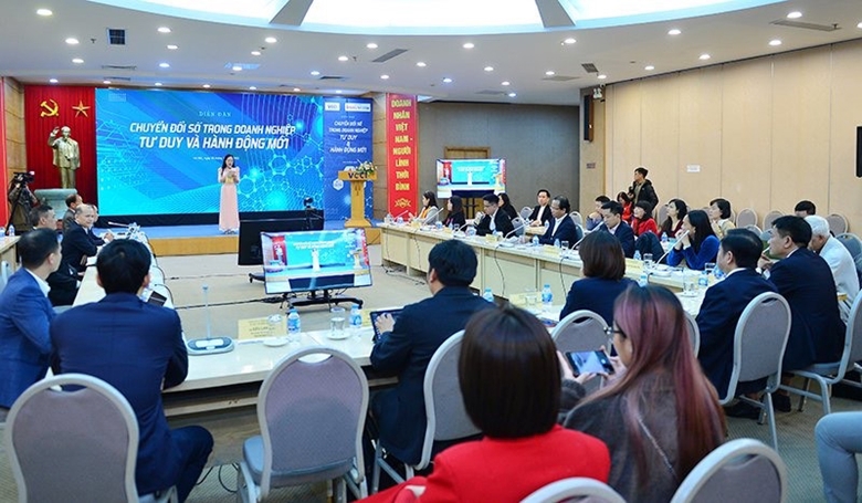 &nbsp;&Ocirc;ng Ho&agrave;ng Quang Ph&ograve;ng, Ph&oacute; Chủ tịch Li&ecirc;n đo&agrave;n Thương mại v&agrave; C&ocirc;ng nghiệp Việt Nam (VCCI)&nbsp;