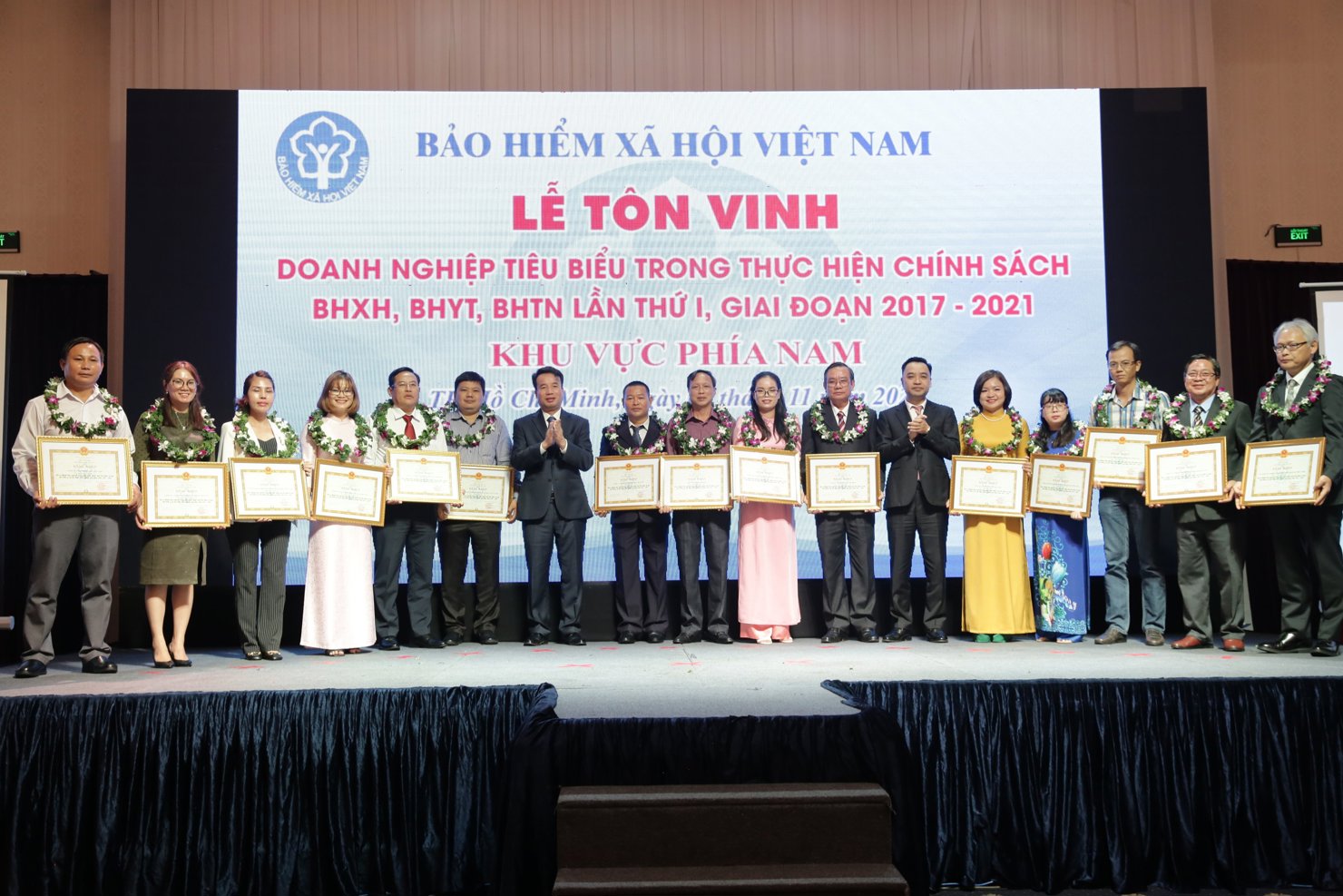 BHXH Việt Nam tôn vinh DN tiêu biểu trong thực hiện chính sách BHXH, BHYT, BHTN lần thứ nhất khu vực phía Nam.
