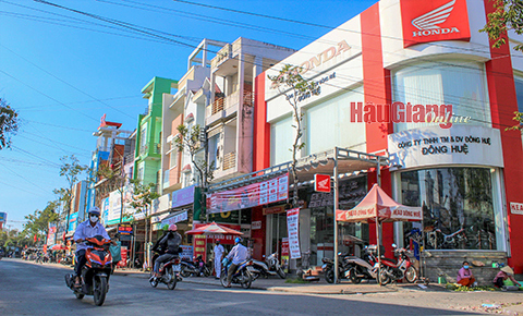 Diện mạo thị x&atilde; Long Mỹ, tỉnh Hậu Giang ng&agrave;y c&agrave;ng khang trang. Ảnh: Mộng To&agrave;n