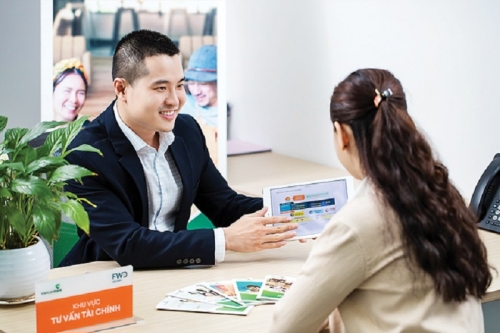 Phân phối bảo hiểm qua ngân hàng vẫn đang là kênh kinh doanh hấp dẫn mang lại nguồn thu cho cả bảo hiểm và ngân hàng. Ảnh minh họa
