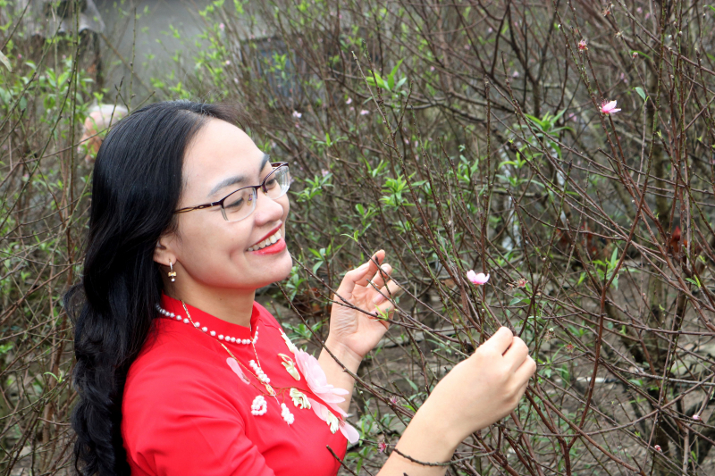 Sắc đào hồng phớt nguyên sơ của rừng núi Hồng Sơn khiến cho Trung Lương trở nên dịu dàng, rực rỡ mỗi độ xuân về. Ảnh" Bình Nguyên.