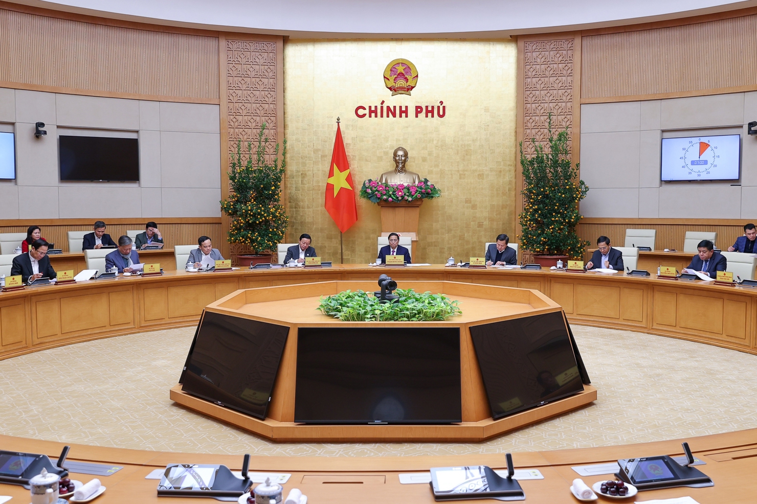 Thủ tướng Phạm Minh Chính đánh giá nhìn chung, việc tổ chức chuẩn bị, đón Tết Nguyên đán Quý Mão 2023 đạt các mục tiêu đề ra theo chỉ đạo của Ban Bí thư và Chính phủ, Thủ tướng Chính phủ - Ảnh: VGP/Nhật Bắc