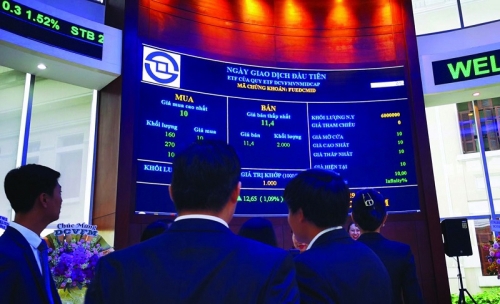 Năm 2023 thị trường chứng khoán có thể được ủng hộ bởi dòng tiền ngoại quay trở lại. Ảnh minh họa