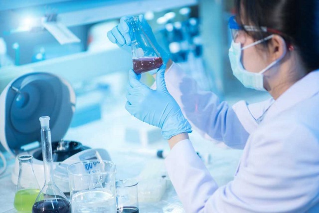 Nghị quyết yêu cầu phát triển, ứng dụng, hiện đại hoá công nghệ sinh học trong công nghiệp chế biến các sản phẩm an toàn, hiệu quả, có giá trị cao từ nguồn nguyên liệu trong nước. 