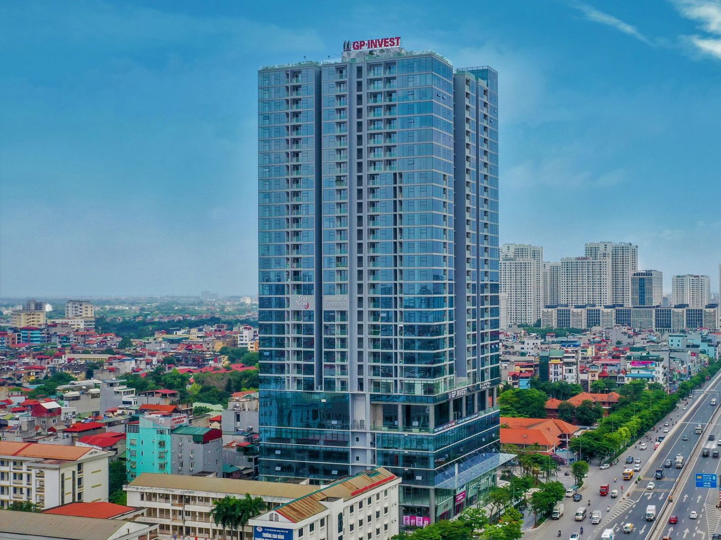 Cần mở "room" tín dụng, bơm vốn cho nền kinh tế, trong đó có hoạt động phát triển và kinh doanh bất động sản