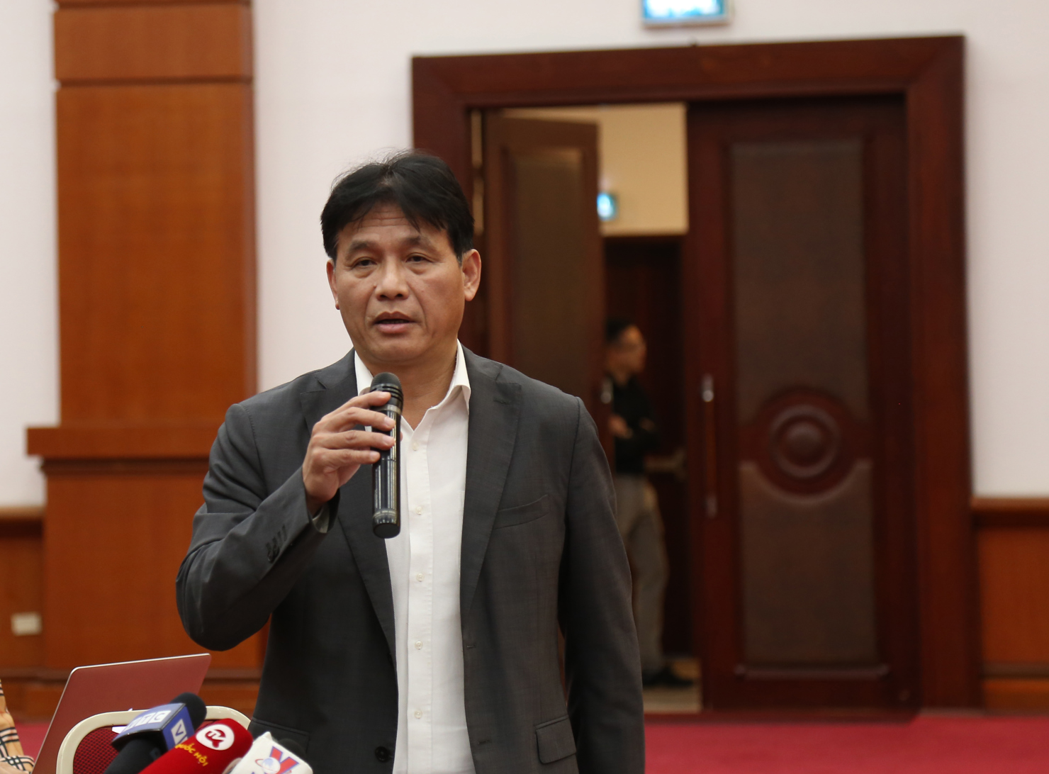 &Ocirc;ng Đặng Ngọc Minh - Ph&oacute; Tổng cục trưởng Tổng cục Thuế ph&aacute;t biểu tại buổi họp b&aacute;o. Ảnh: Gia H&acirc;n