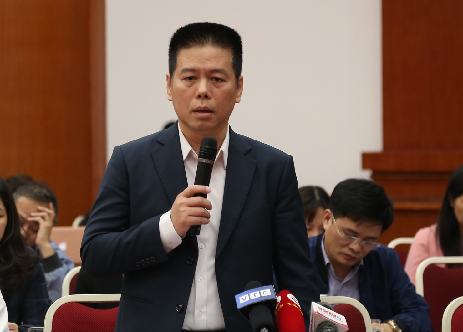 &Ocirc;ng L&ecirc; Xu&acirc;n Hải &ndash; Ph&oacute; Cục trưởng Cục T&agrave;i ch&iacute;nh doanh nghiệp ph&aacute;t biểu tại buổi họp b&aacute;o. Ảnh: Gia H&acirc;n