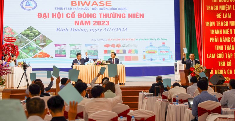 Đại hội đ&atilde; biểu quyết th&ocirc;ng qua một số nội dung quan trọng về hoạt động của C&ocirc;ng ty trong thời gian tới.