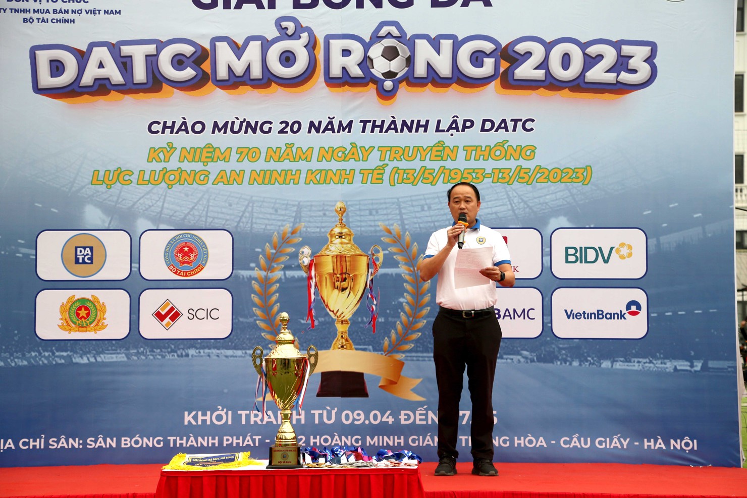 &Ocirc;ng Chu Ngọc L&acirc;m - Ph&oacute; Tổng Gi&aacute;m đốc DATC, Trưởng ban tổ chức giải ph&aacute;t biểu tại buổi khai mạc.&nbsp;
