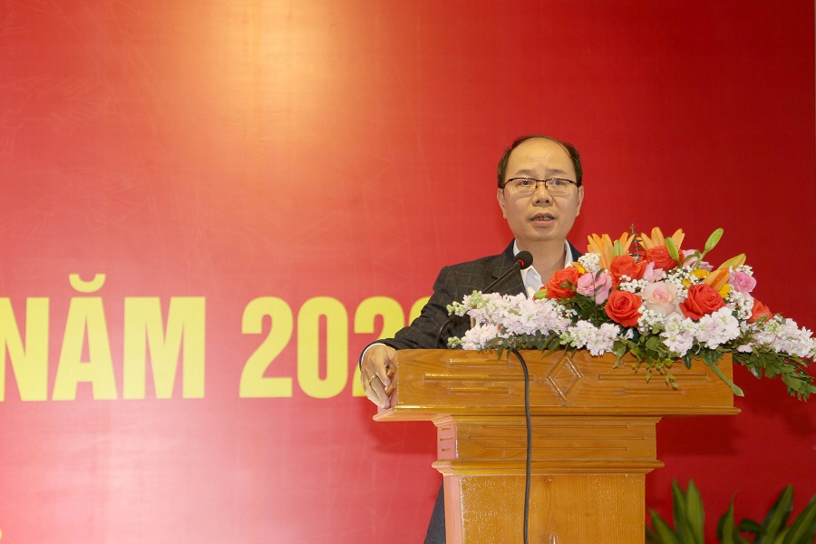 Vụ trưởng Vụ Pháp chế Hoàng Thái Sơn phát biểu tại Hội nghị.