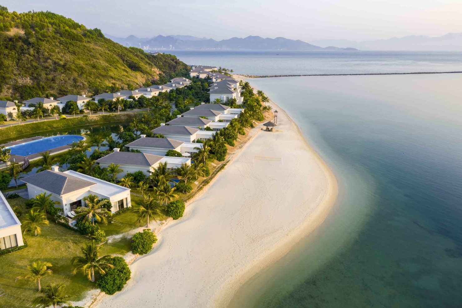 Vinpearl tiếp tục cùng Marriott International hợp tác quản lý 7 khách sạn, khu nghỉ dưỡng. Ảnh: VPL