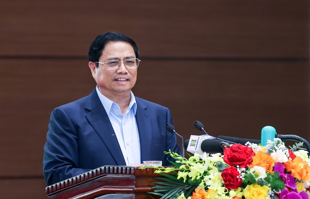 Thủ tướng Chính phủ mong muốn Thủ đô Hà Nội là hình mẫu cho sự phát triển kinh tế-xã hội cả nước. Ảnh: VGP/Nhật Bắc