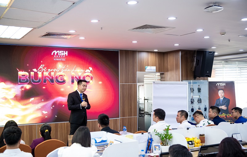 Khóa đào tạo “Bí quyết Bán hàng Bùng nổ K2” tiếp nối thành công từ “Bí quyết Bán hàng Bùng nổ K1”, sẽ được tổ chức vào ngày 21/05 tới đây.