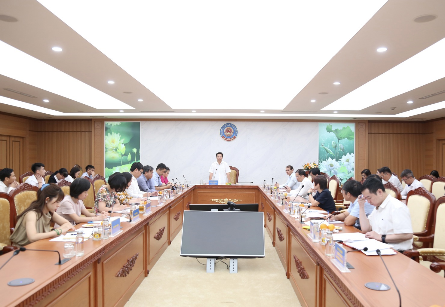 Ông Trương Hùng Long – Cục trưởng Cục Quản lý nợ và Tài chính đối ngoại, Bộ Tài chính phát biểu khai mạc hội nghị.