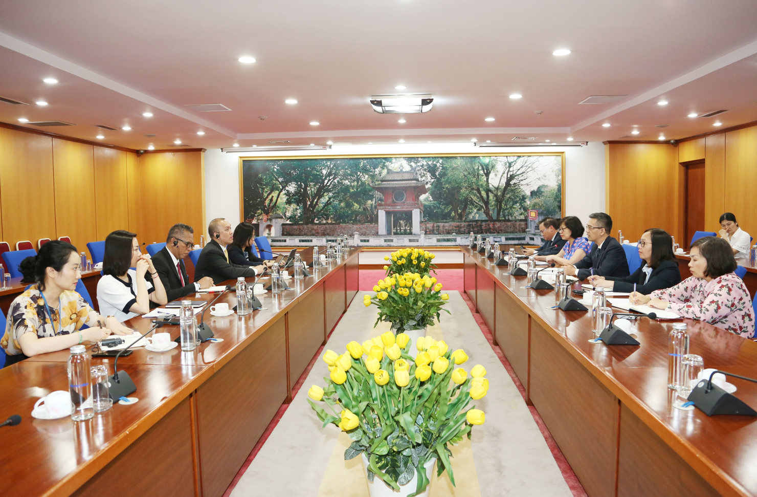 Quang cảnh buổi l&agrave;m việc. Ảnh: Đức Minh