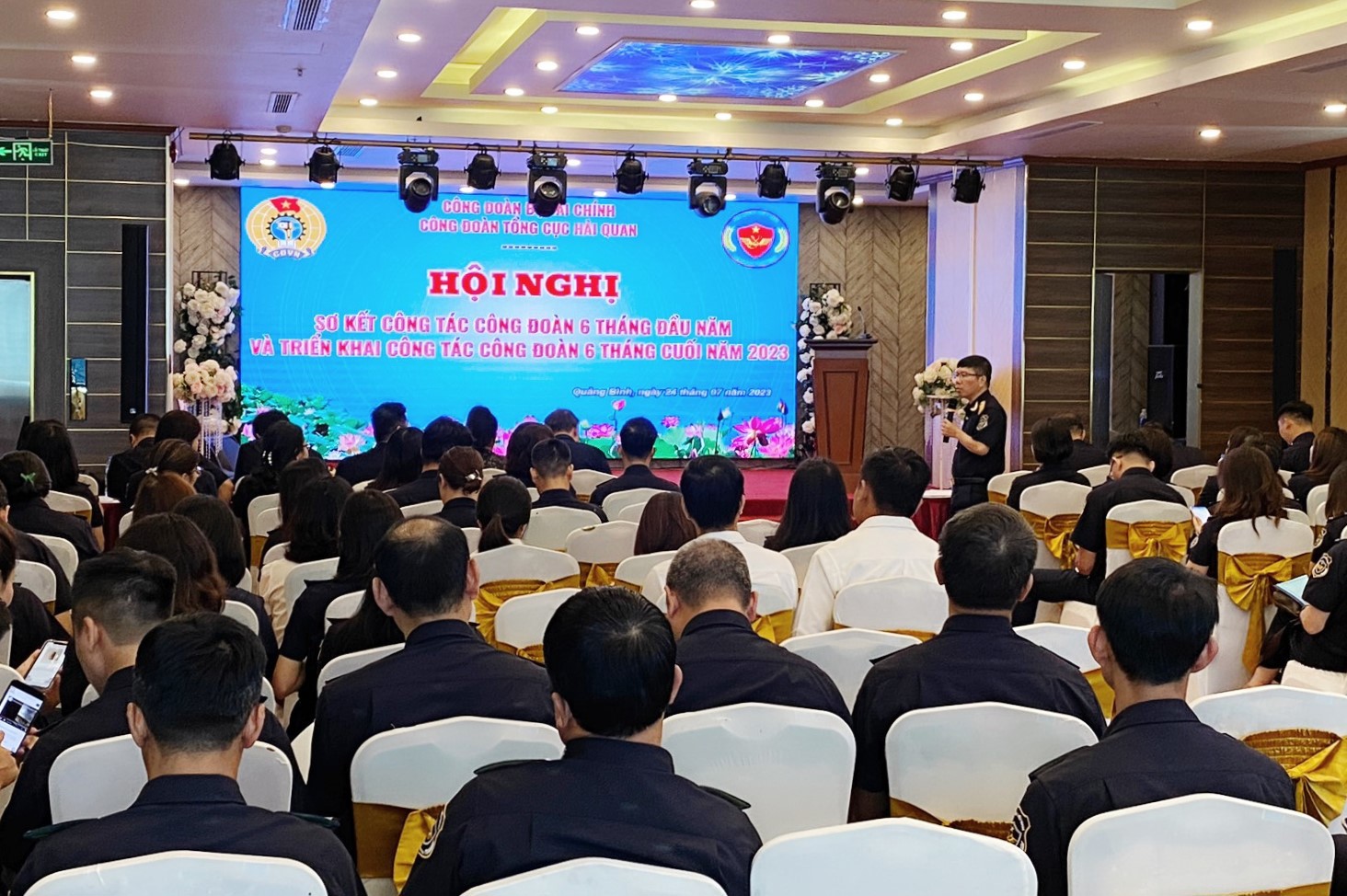 Toàn cảnh Hội nghị.