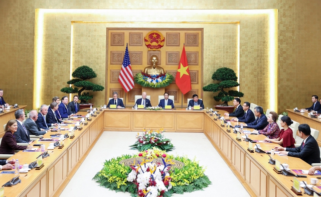 Tham dự Hội nghị c&oacute; l&atilde;nh đạo c&aacute;c bộ, ng&agrave;nh v&agrave; 14 doanh nghiệp ti&ecirc;u biểu của Hoa Kỳ v&agrave; Việt Nam - Ảnh: VGP/Nhật Bắc