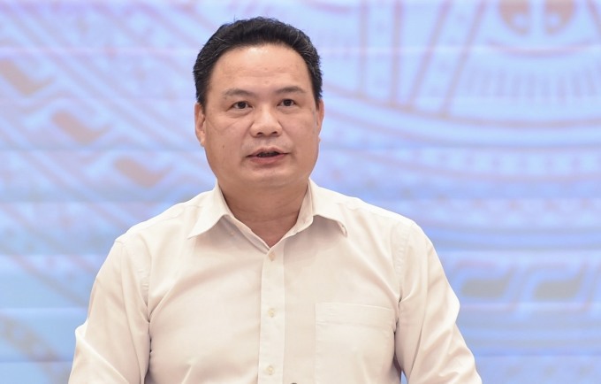Thứ trưởng Bộ Lao động, Thương binh và Xã hội Lê Văn Thanh trả lời báo chí tại phiên Họp báo Chính phủ thường kỳ tháng 9 (tối 30/9/2023). Ảnh: Nhật Bắc