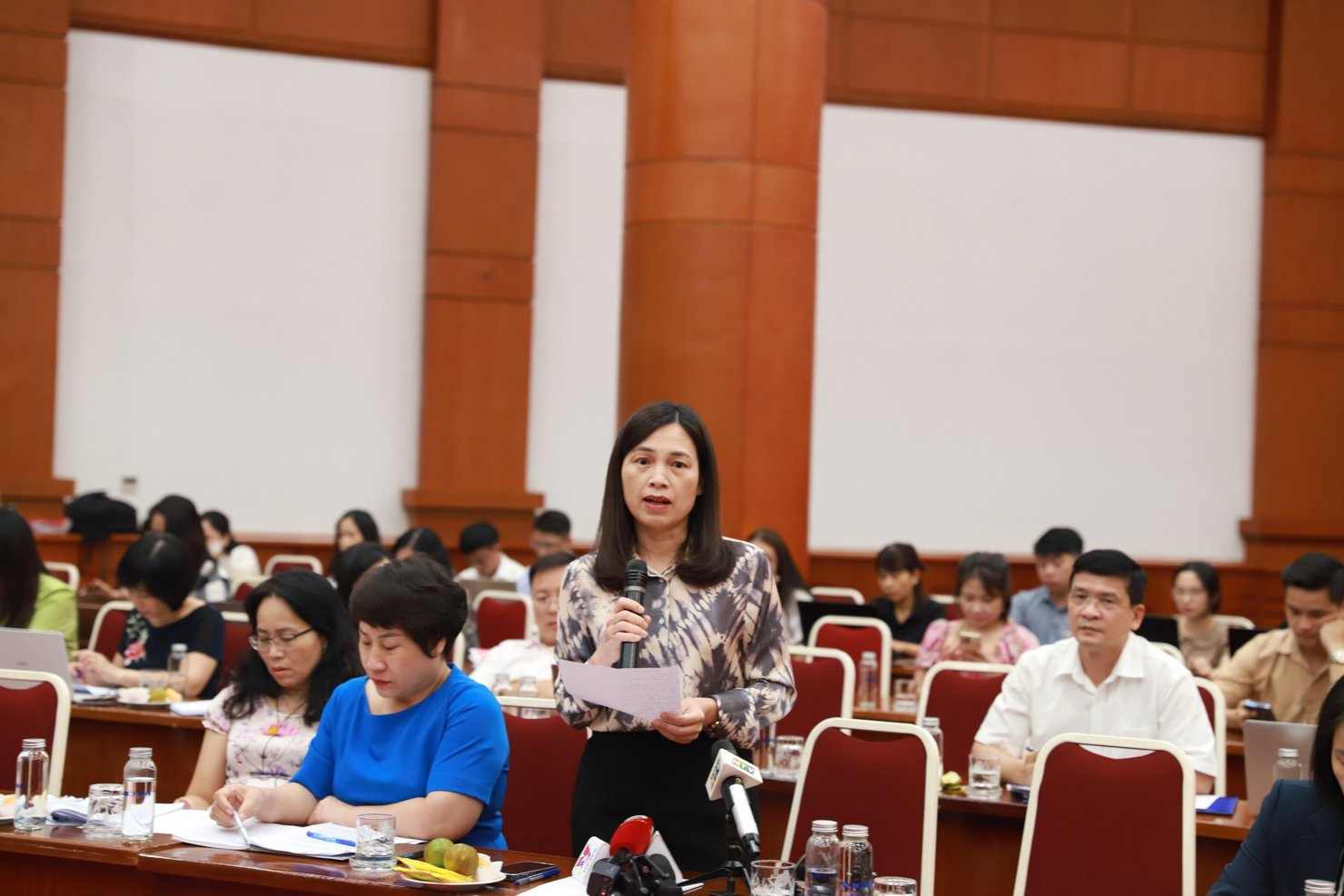 B&agrave; Trần Thị&nbsp;Huệ - Ph&oacute;&nbsp;Tổng&nbsp;Gi&aacute;m đốc KBNN cho biết, đơn vị đang thực hiện n&acirc;ng cấp cổng dịch vụ c&ocirc;ng trực tuyến.
